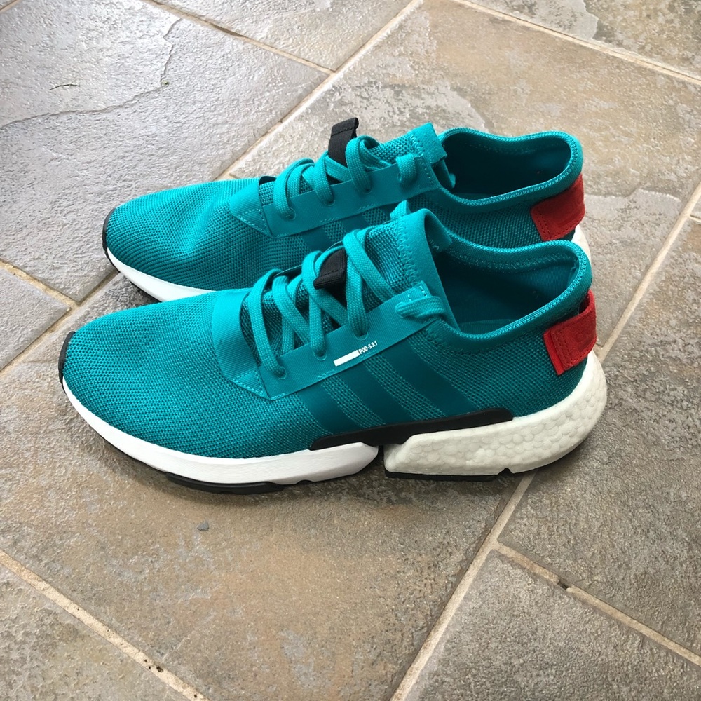 Adidas boost P.O.D